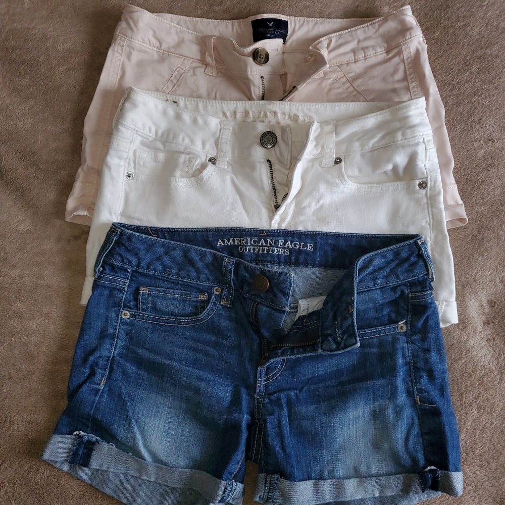 American Eagle shorts size 2, 3 pairs